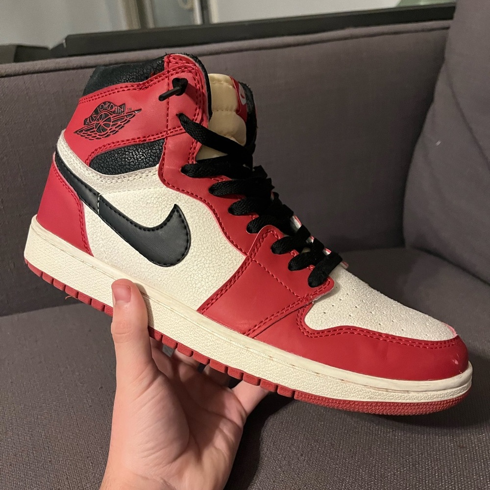 Chicago lost and found Jordan 1 a teeny bit worn R*PS